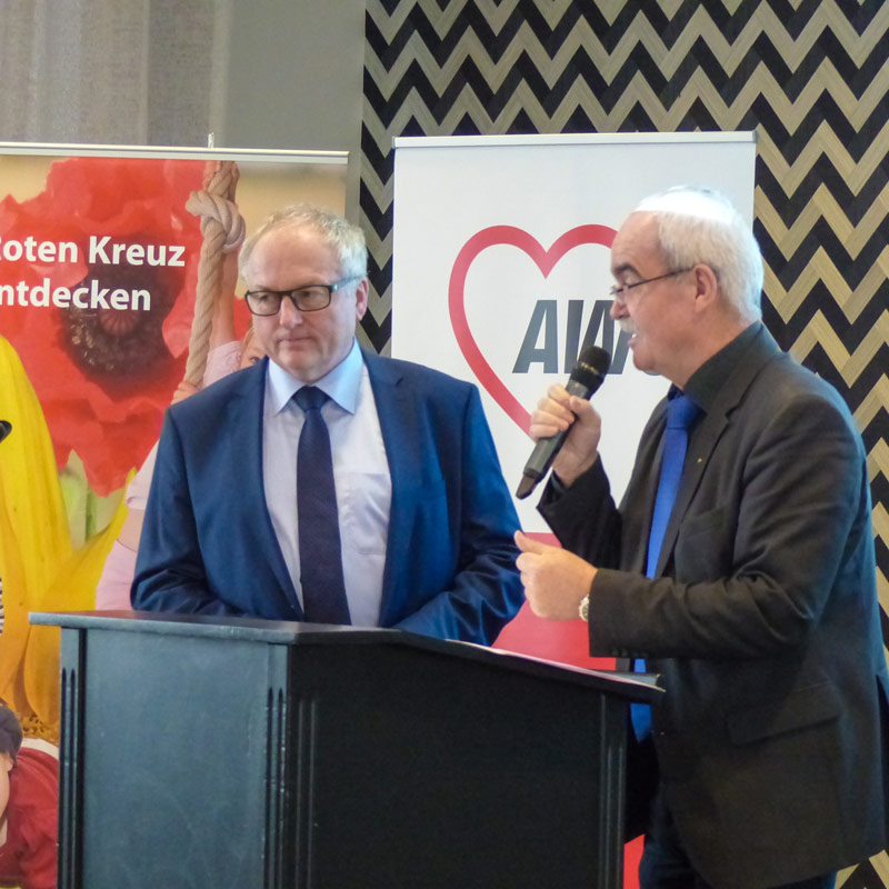 Uwe Kunik, Landesvorsitzender AWO MV; Werner Kuhn, Präsident des DRK-Landesverbandes MV bei der Eröffnung der Fachtagung